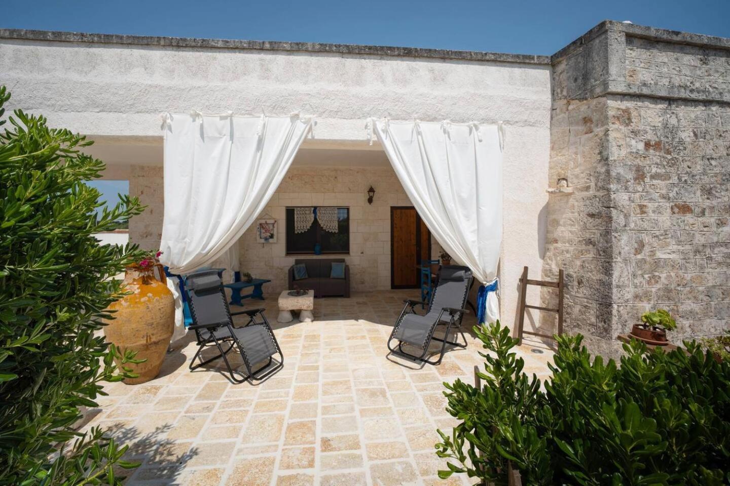 Valle D'Itria Trulli E Alcova Mikael Чистернино Экстерьер фото