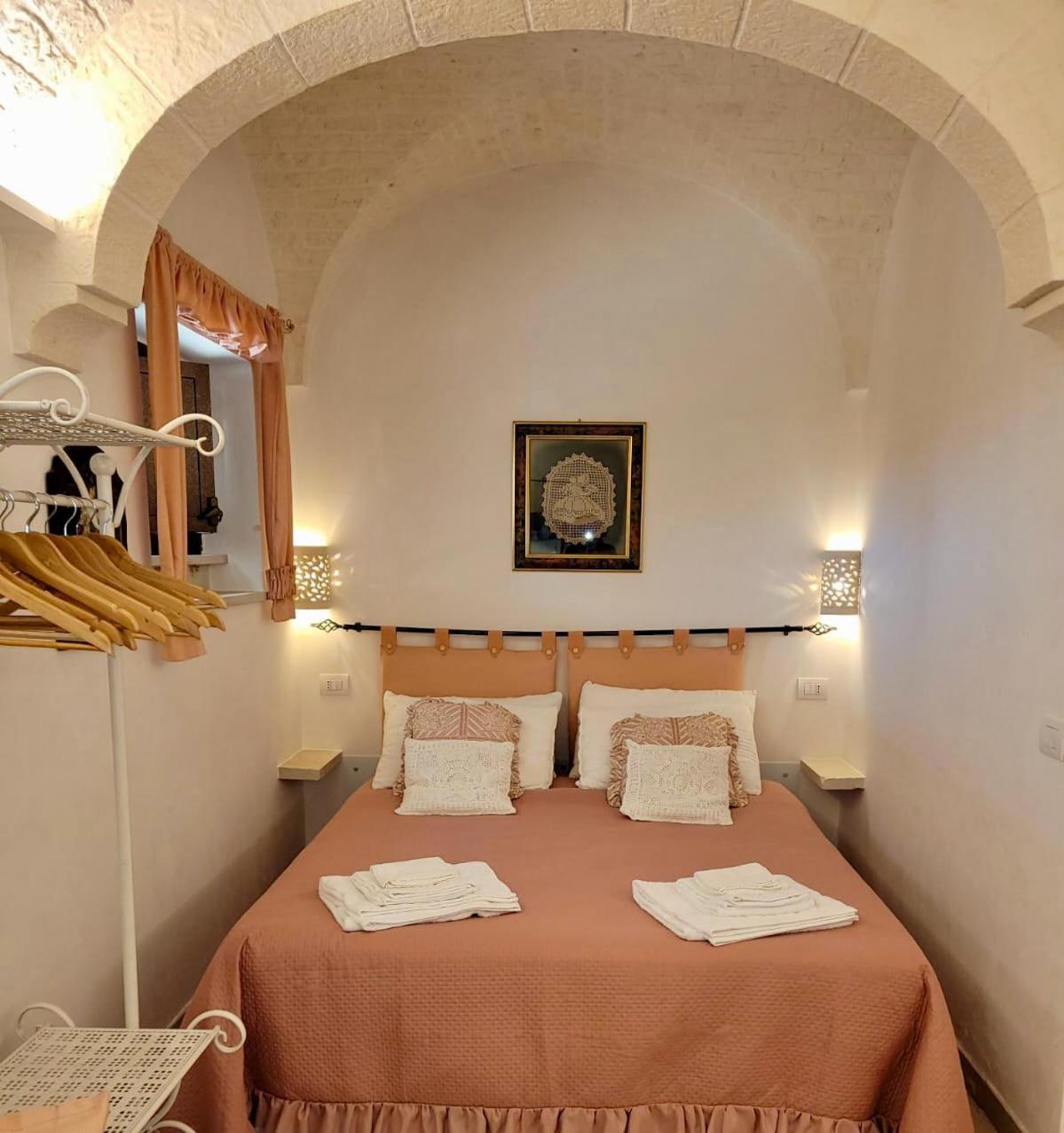 Valle D'Itria Trulli E Alcova Mikael Чистернино Экстерьер фото